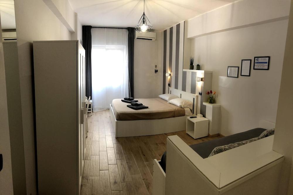 Avec Moi Roma Bed and Breakfast Εξωτερικό φωτογραφία