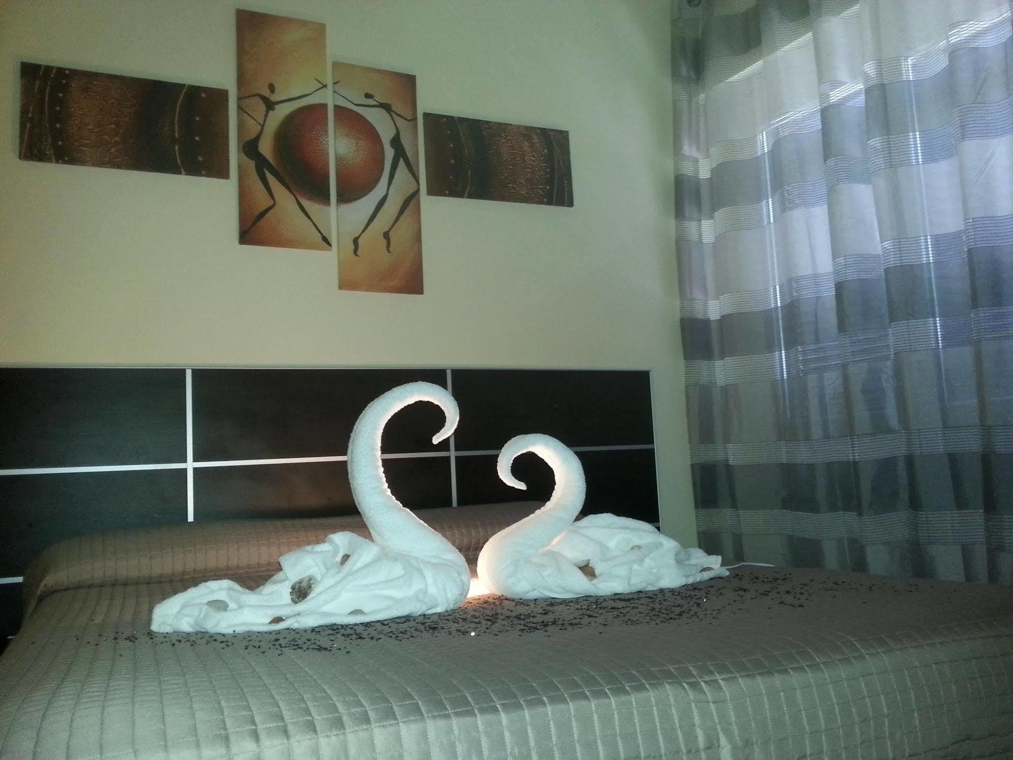 Avec Moi Roma Bed and Breakfast Εξωτερικό φωτογραφία